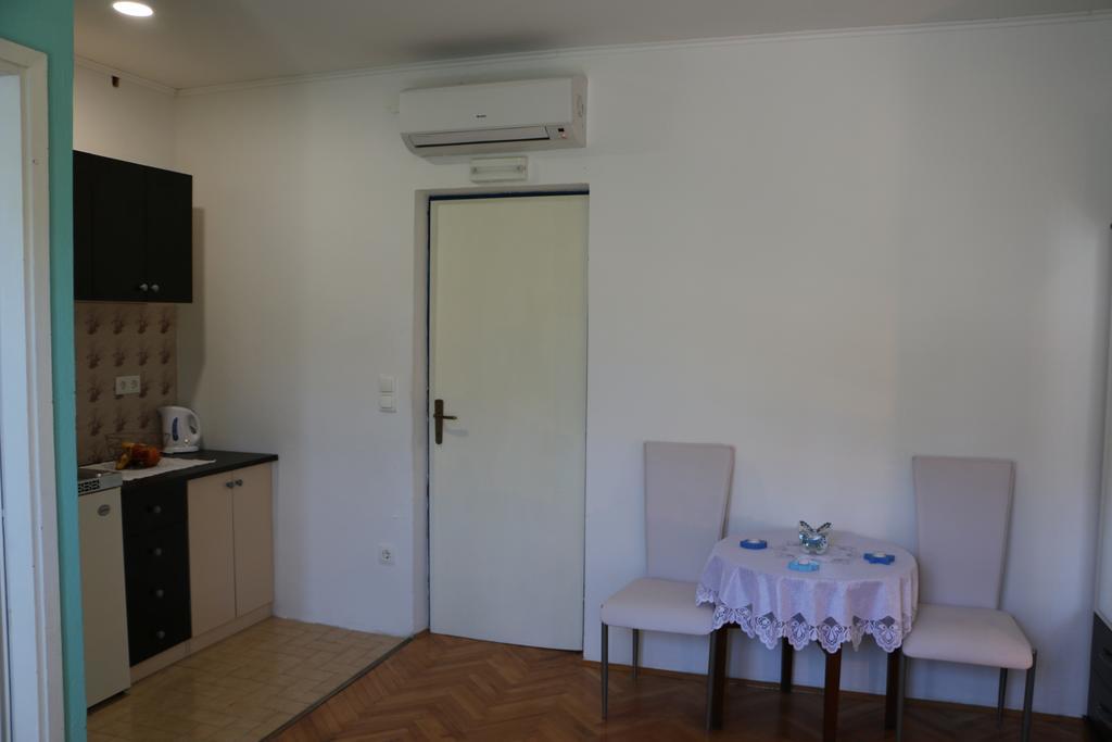 Apartments Milatic Елса Экстерьер фото